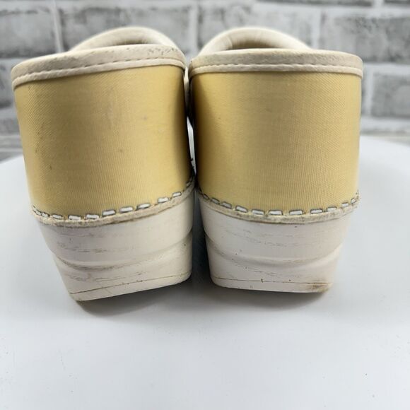 Dansko XP Professional Vegan Leather Women’s Size 39- US 8.5/9 Yellow Clogs - Picture 9 of 12